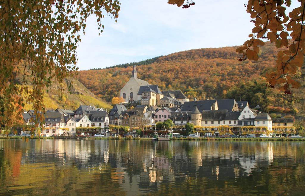 Hotel Haus Burg Metternich Beilstein  Eksteriør billede